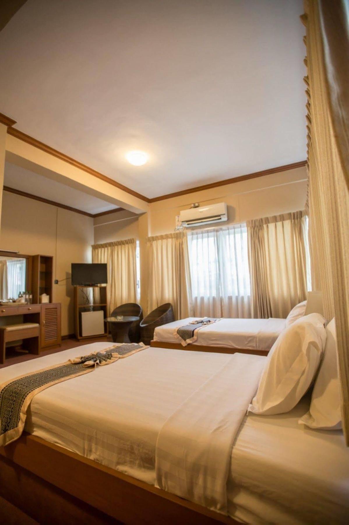 Kyi Tin Hotel Мандалай Екстер'єр фото
