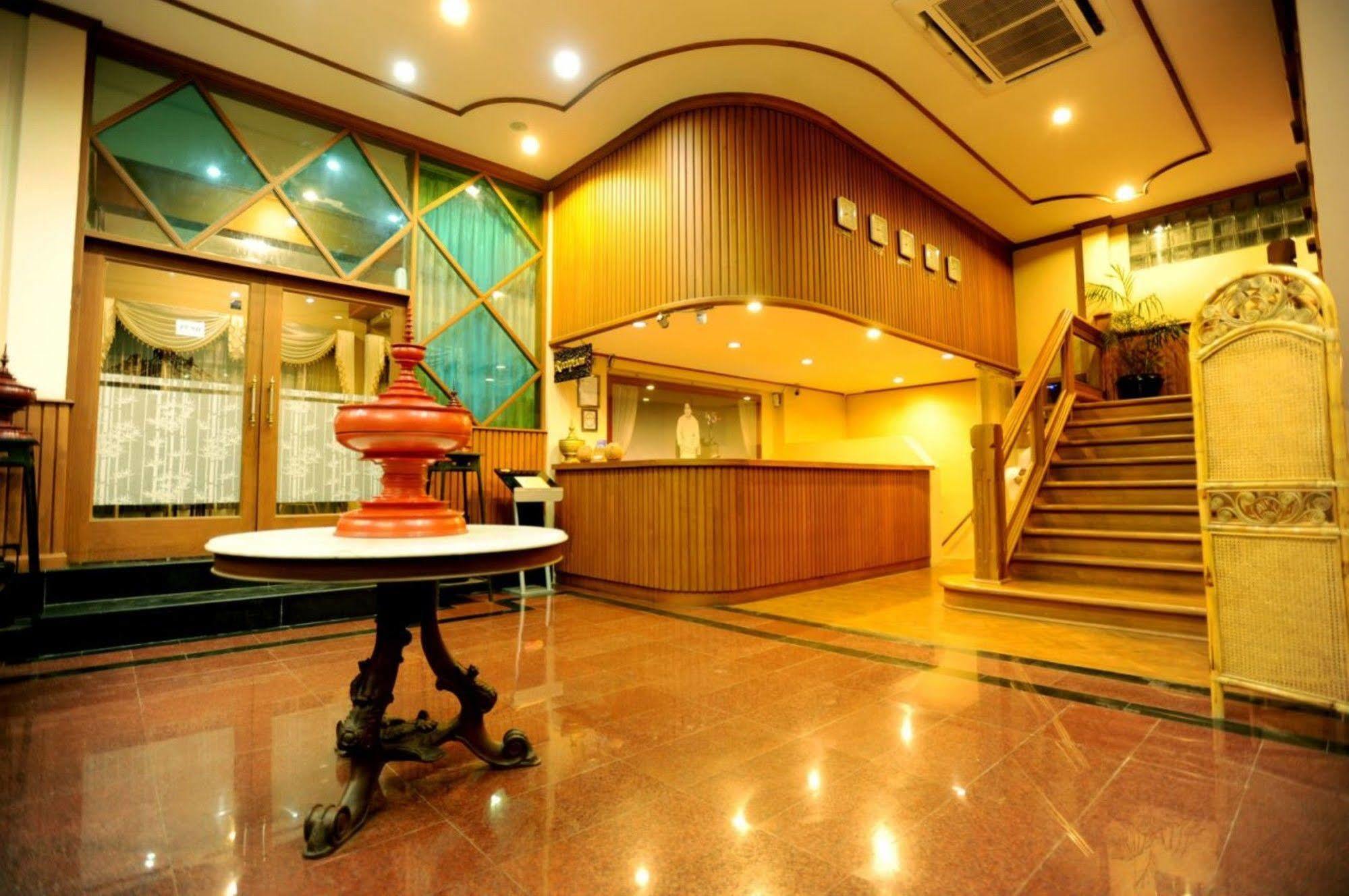 Kyi Tin Hotel Мандалай Екстер'єр фото