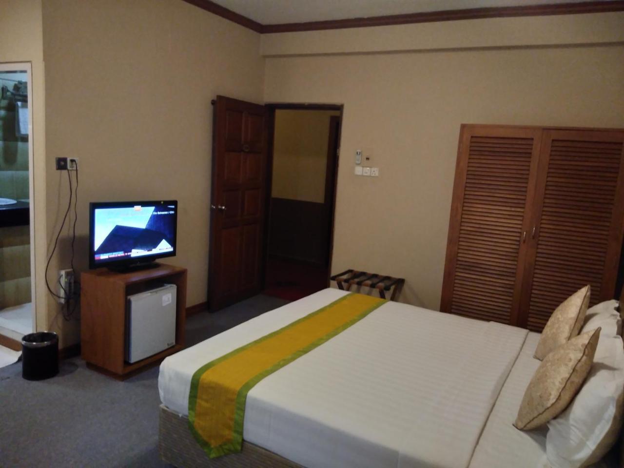 Kyi Tin Hotel Мандалай Екстер'єр фото